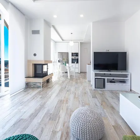 Nila - Private Pool And Sea View *