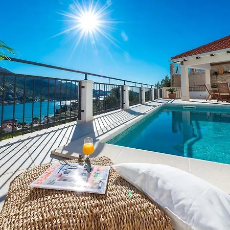 Nila - Private Pool And Sea View Willa *