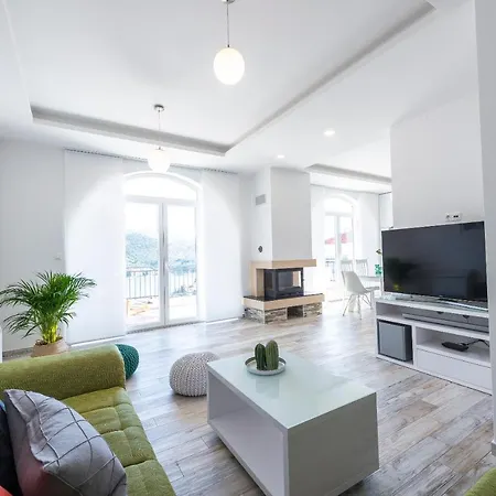 Nila - Private Pool And Sea View 빌라