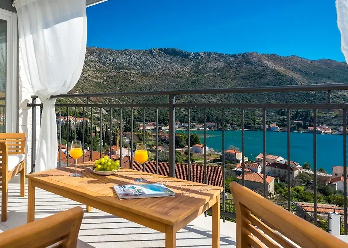 Nila - Private Pool And Sea View 빌라