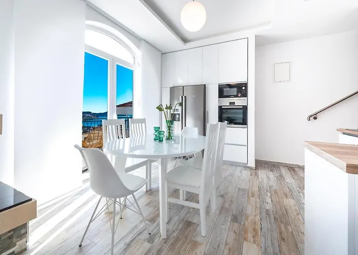 Willa Nila - Private Pool And Sea View *