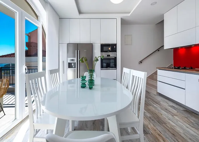 Nila - Private Pool And Sea View Willa