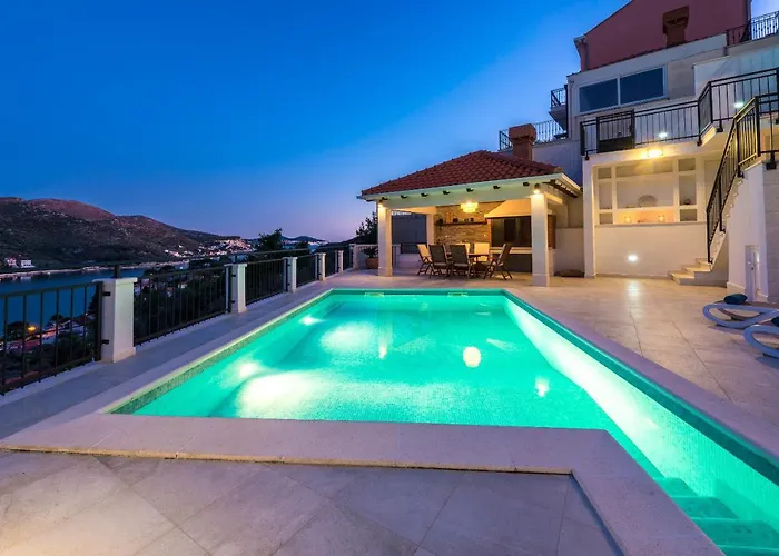 Nila - Private Pool And Sea View *